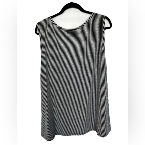 π€ French Laundry Black & White Stretch Tank β Womenβs 3X π€ - Picture 2 of 6